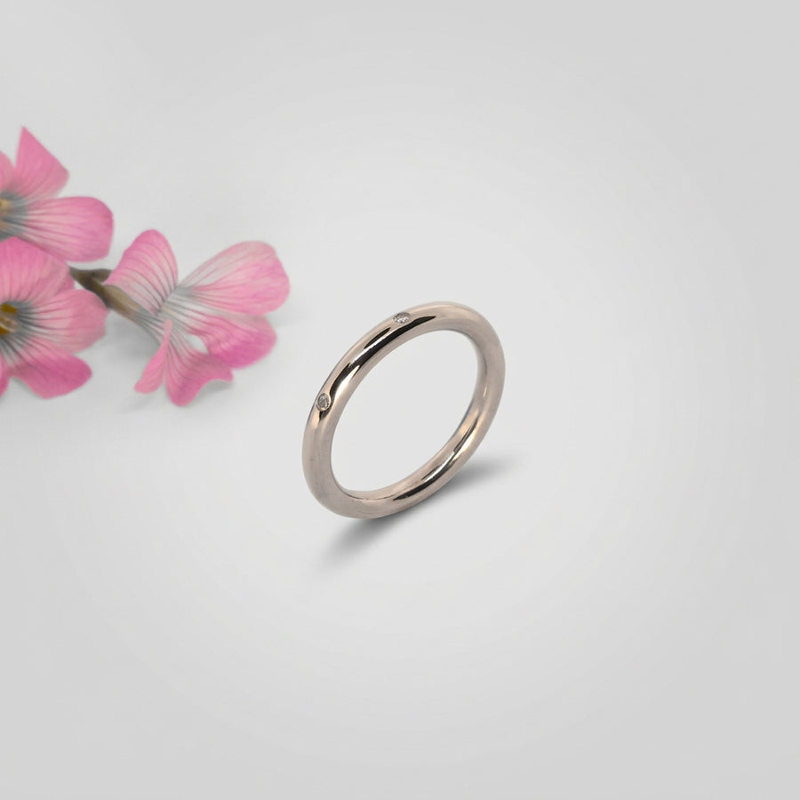 Diamond and gold wedding ring made in Bangalow, Byron Bay, by Louise Shaw Jewellery