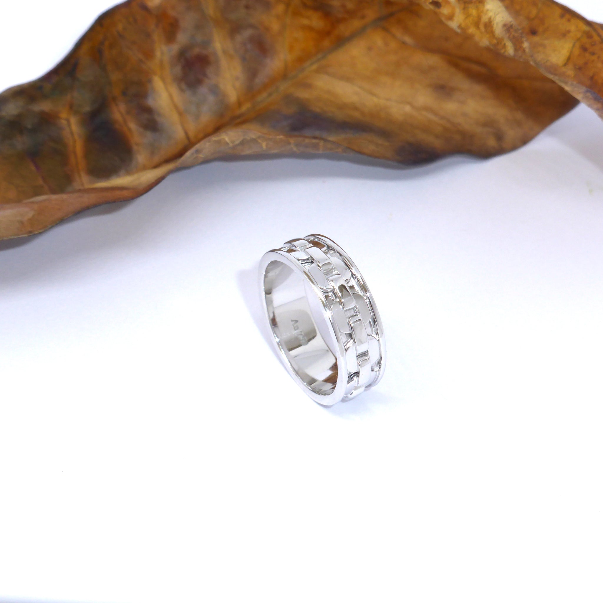 Chain style wedding band in white gold by Louise Shaw Jewellery
