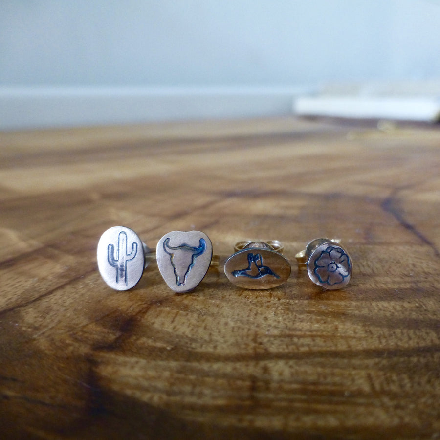 Earrings - Earring Studs In Precious Metals