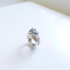 Raw diamond fitted wedding ring