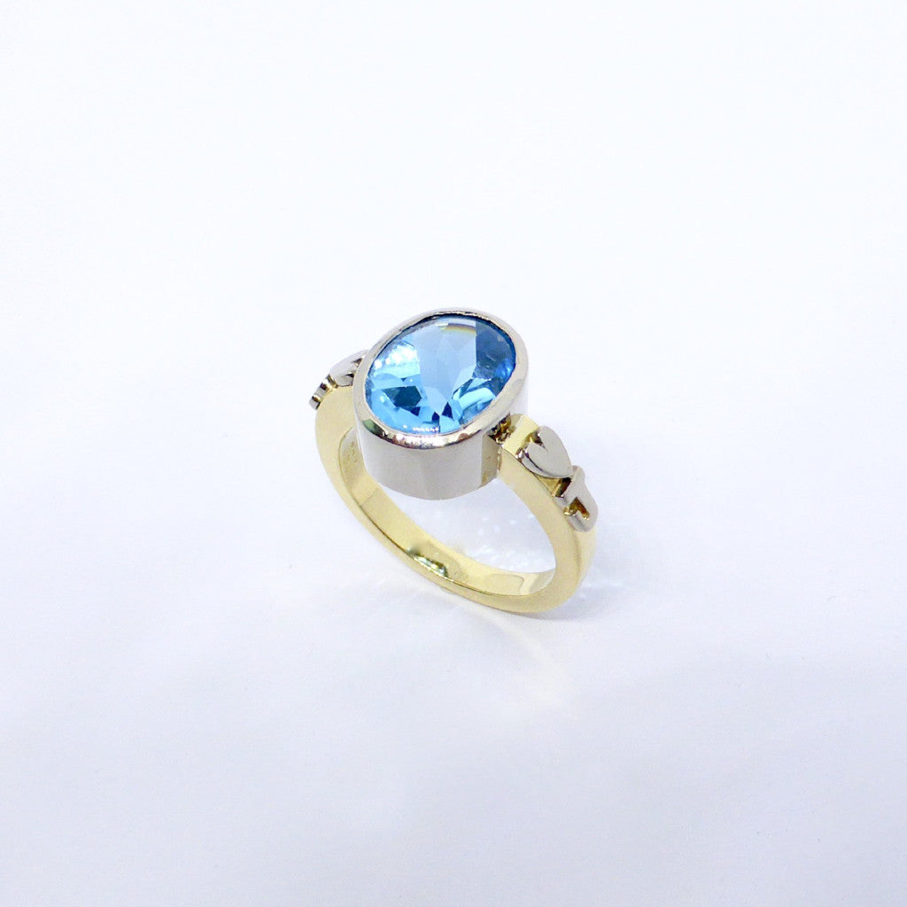 18ct Gold And Blue Tourmaline Dress Ring