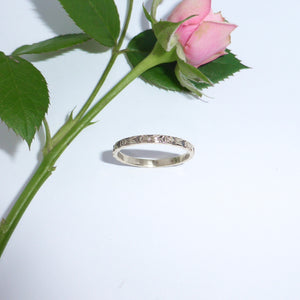 rose ring white gold 18ct