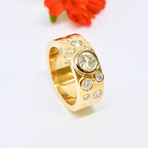 18ct gold and Diamond ring 